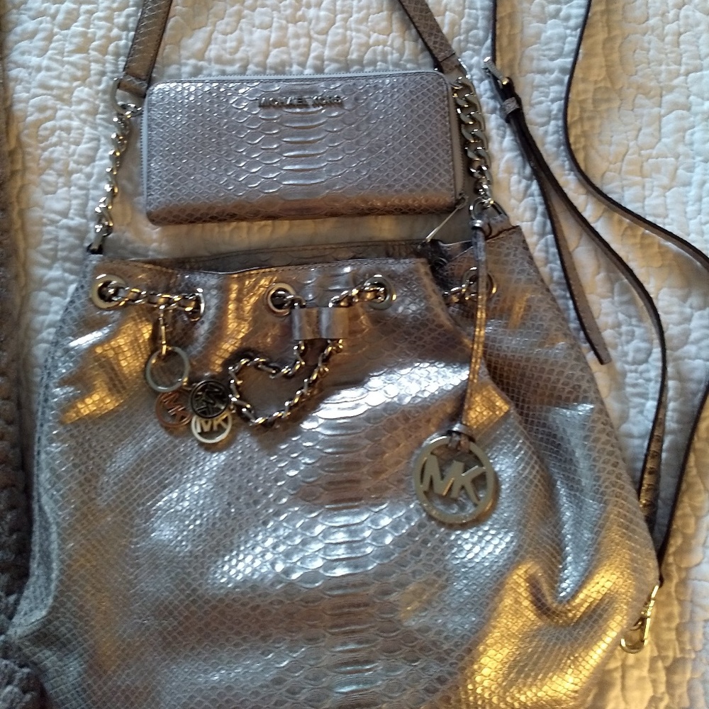 Michael Kors Silver Bag and Matching Wallet